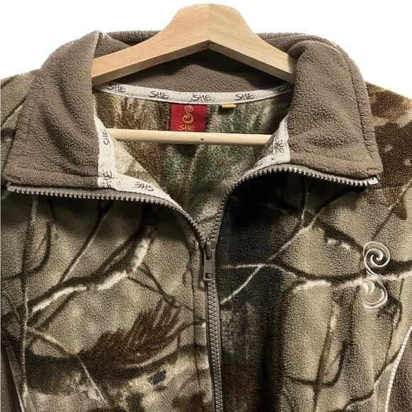 Camo Fleece - Picture 2 of 4